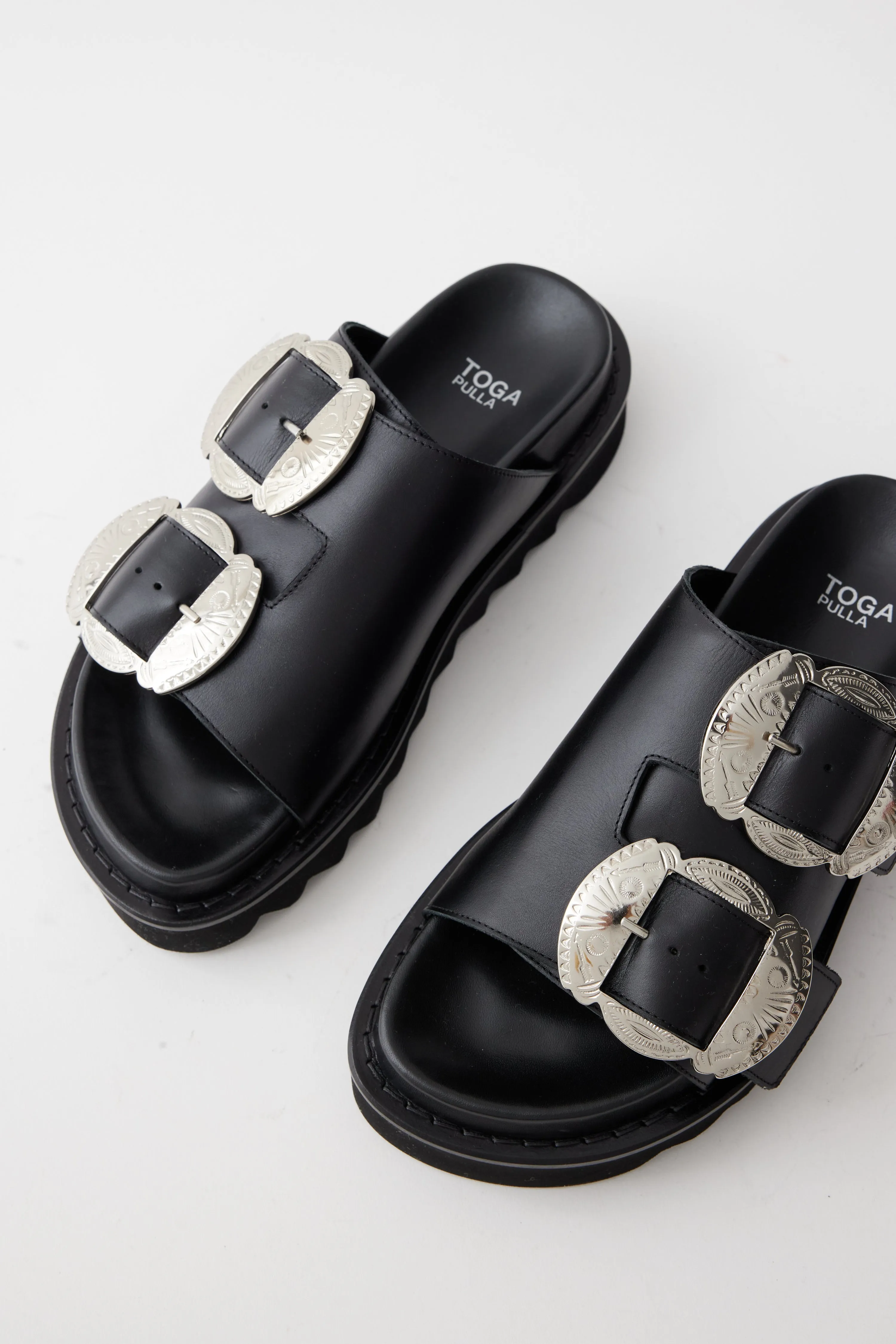 AJ1209 Puff Sandals