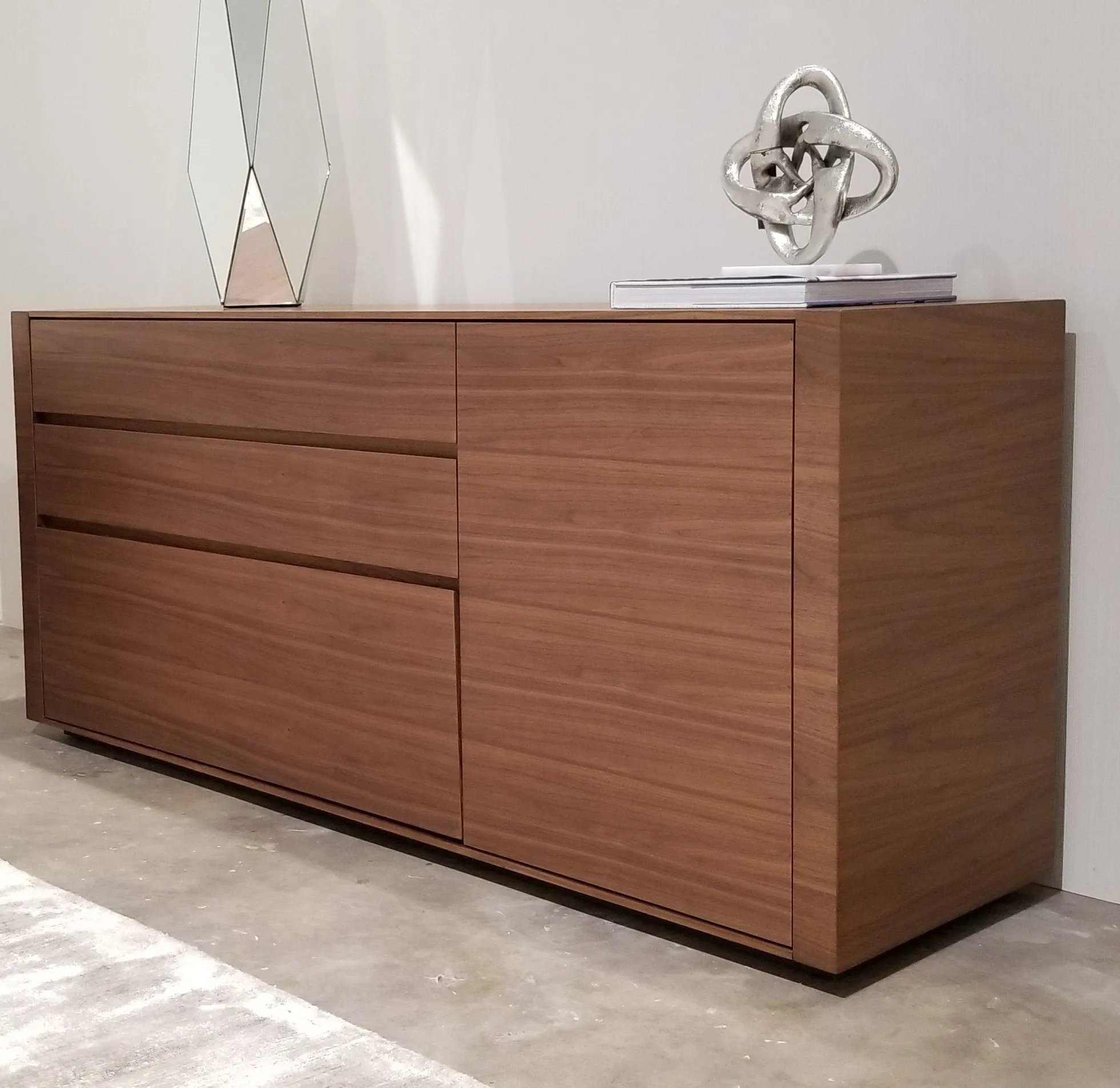 Amalfi Dresser