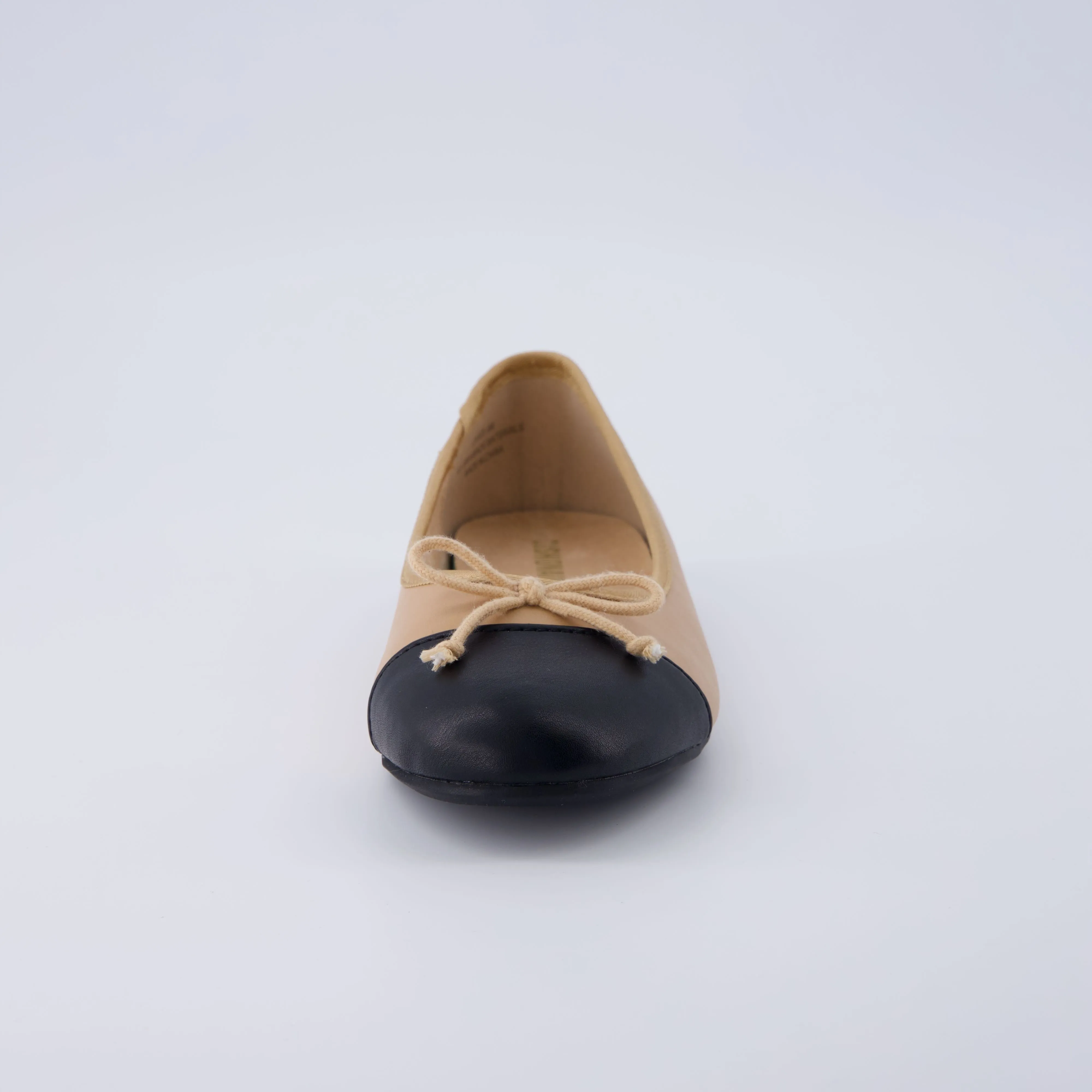 Cardi Cap Toe Flat