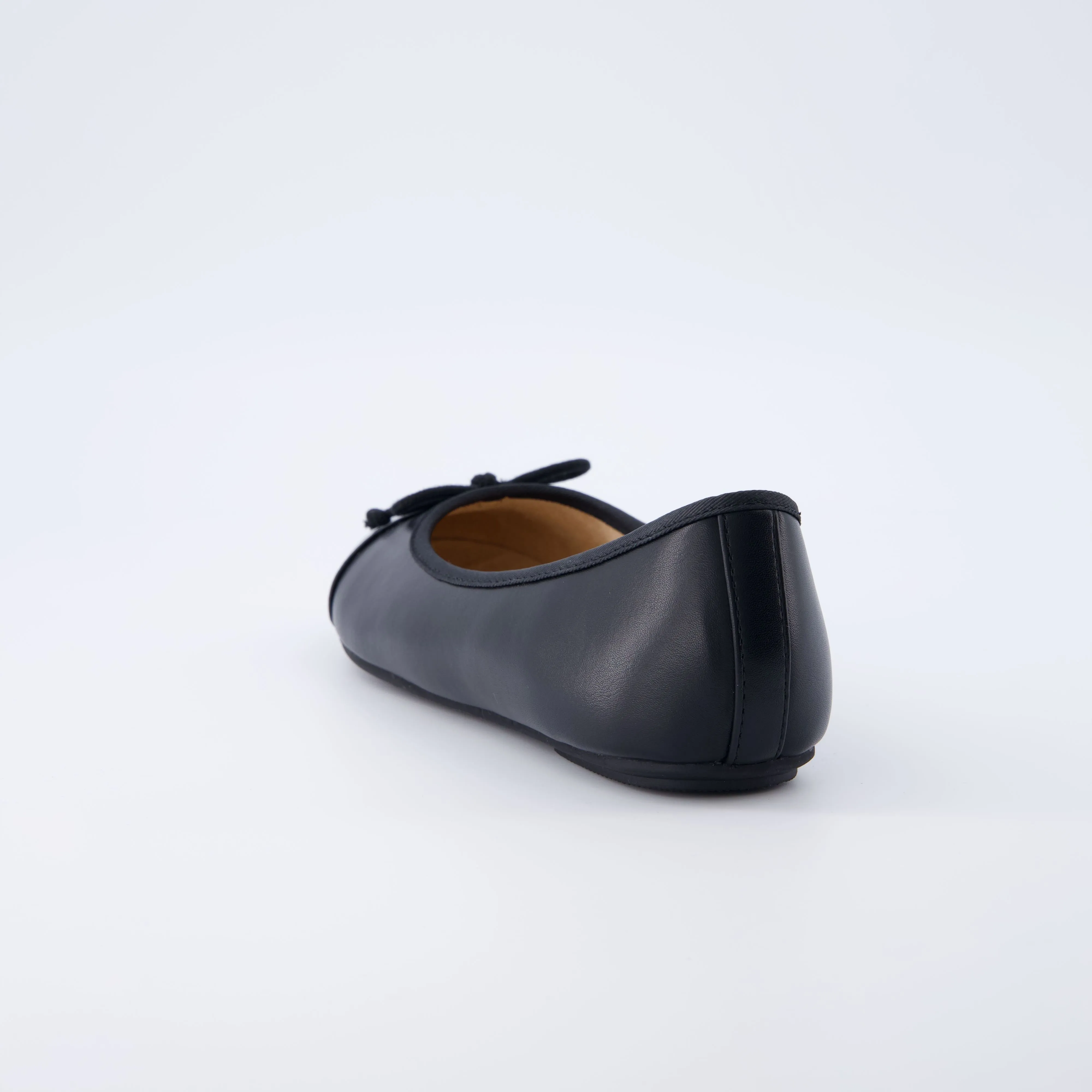 Cardi Cap Toe Flat