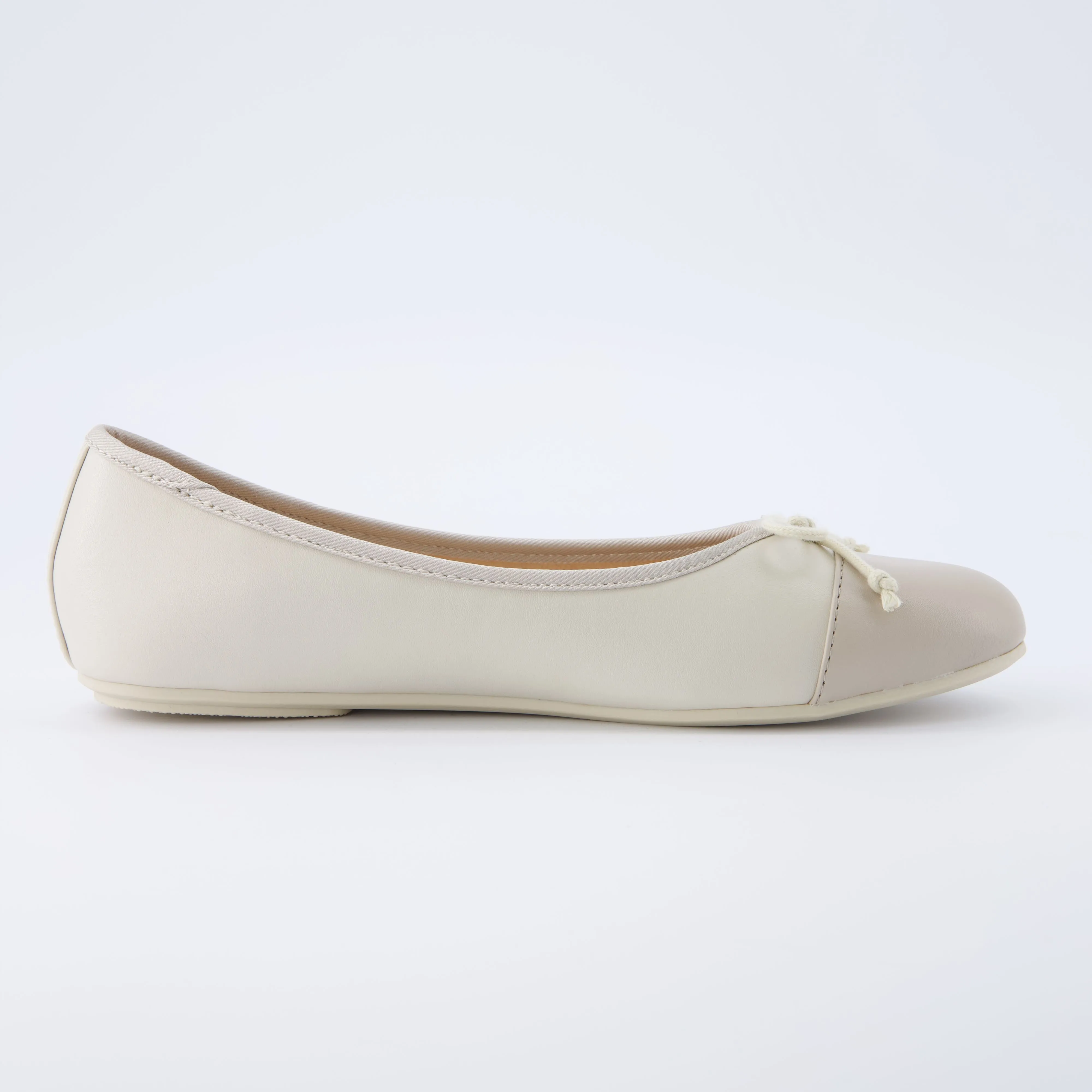 Cardi Cap Toe Flat