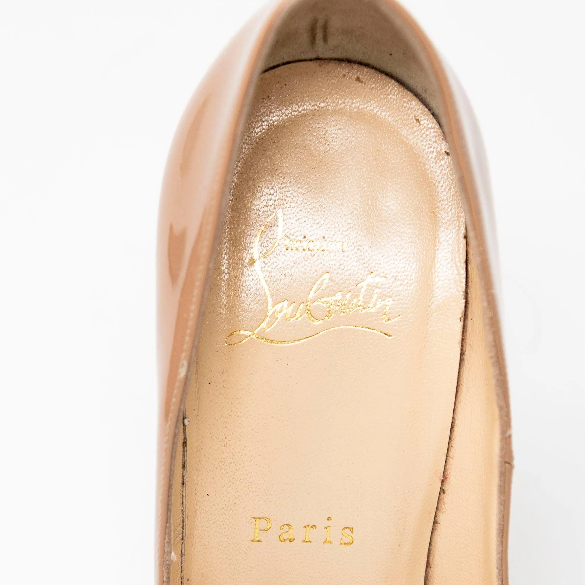Christian Louboutin Nude So Kate Pumps 38