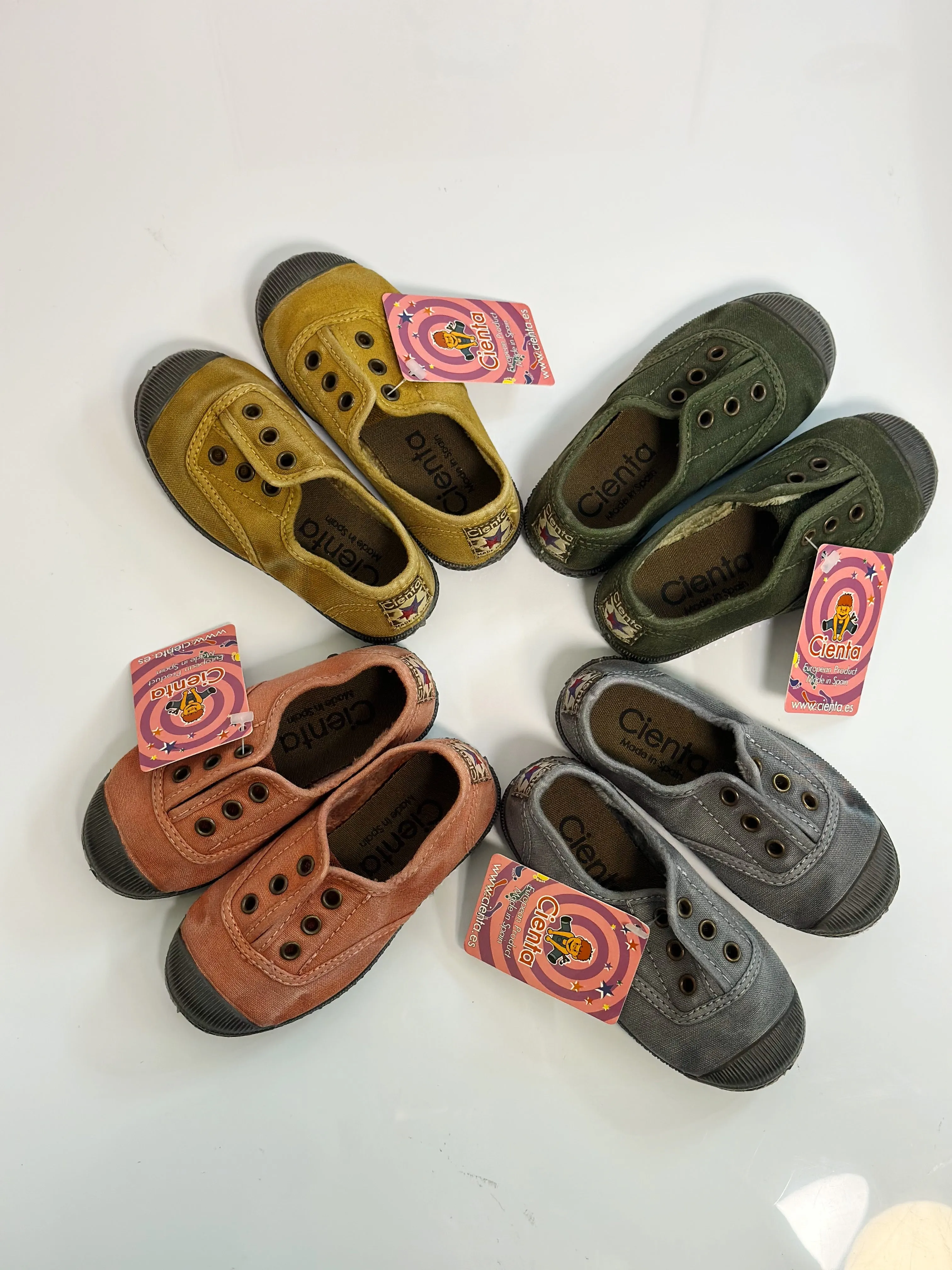 Cienta Kids Canvas Slip On Sneakers Kaki