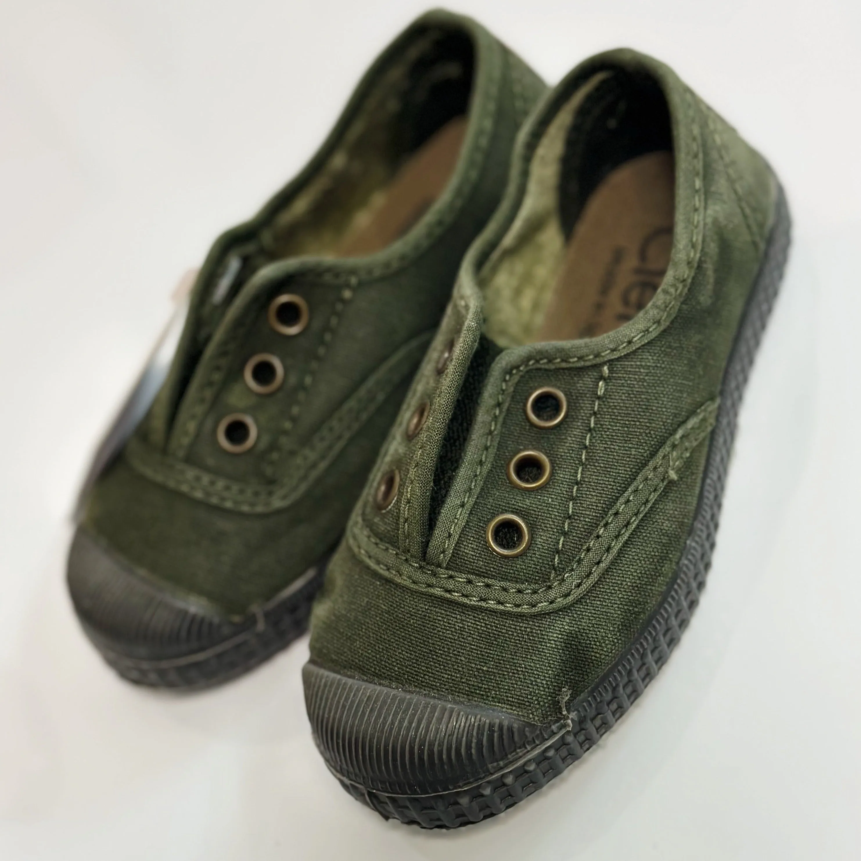 Cienta Kids Canvas Slip On Sneakers Kaki