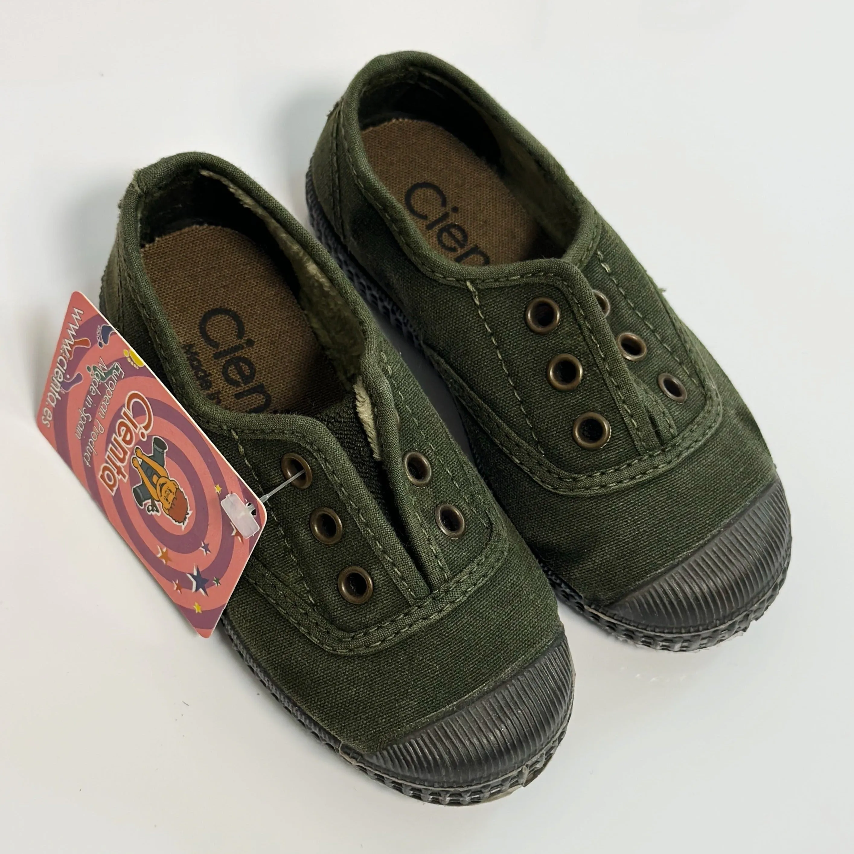 Cienta Kids Canvas Slip On Sneakers Kaki
