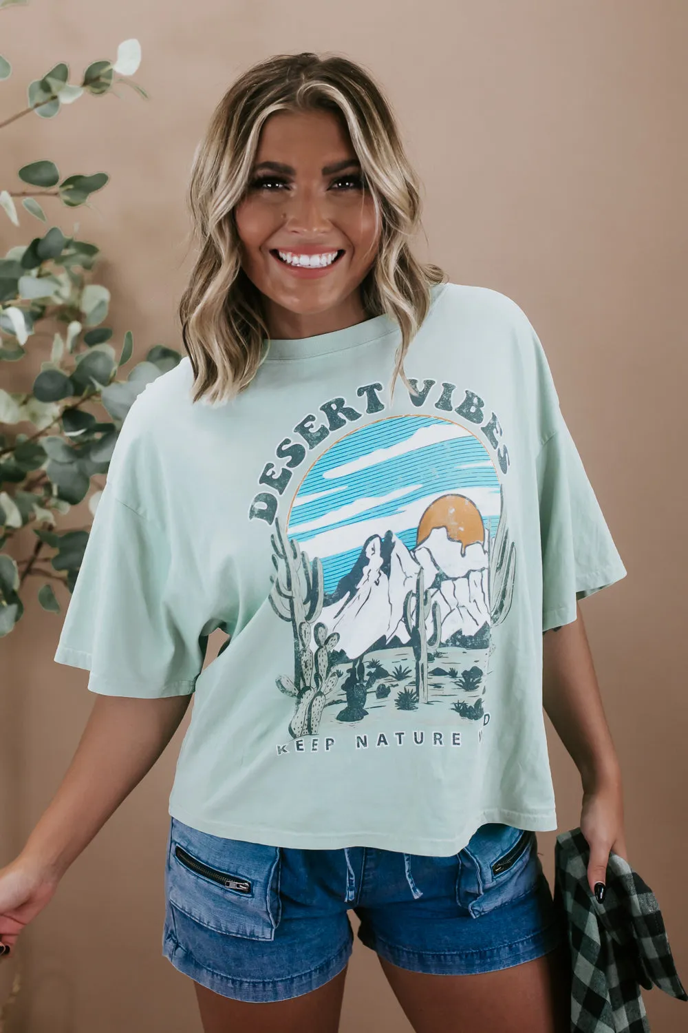 Desert Vibes Tee, Dusty Mint