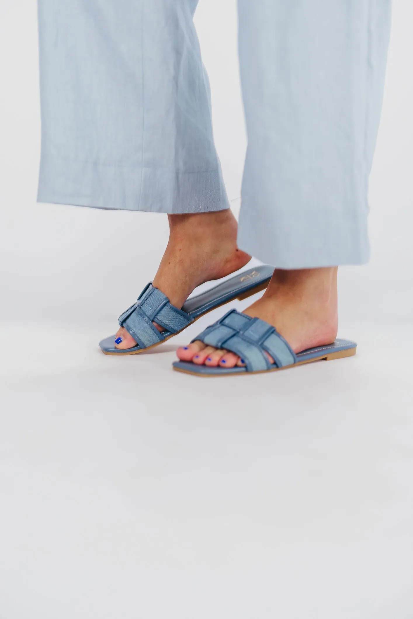 Essie Woven Canvas Slides in Denim