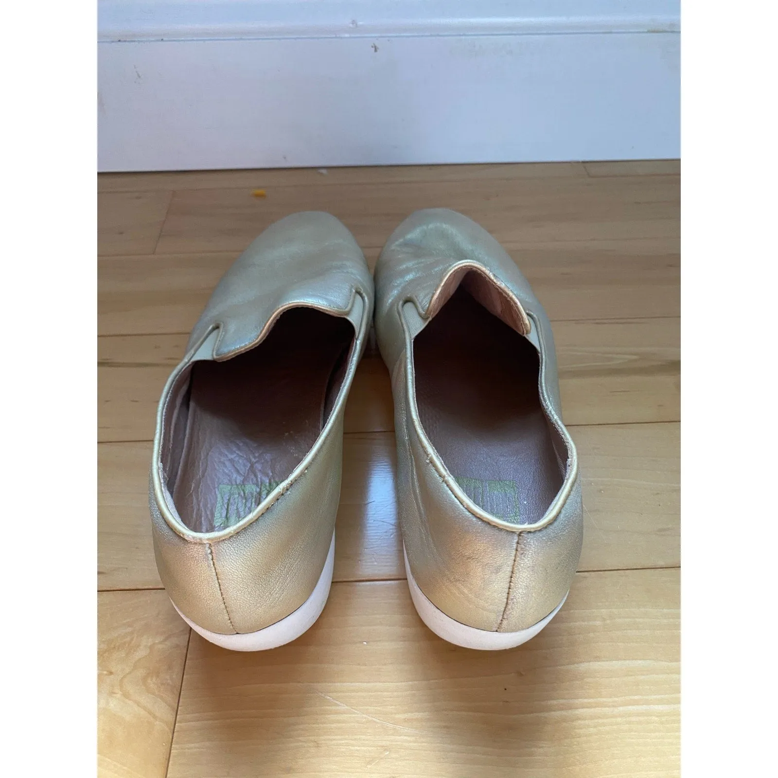 FitFlop Gold Slip-on Sneakers Size 9