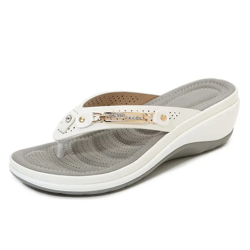  Flip-flops for women with cushioning that provides arch support