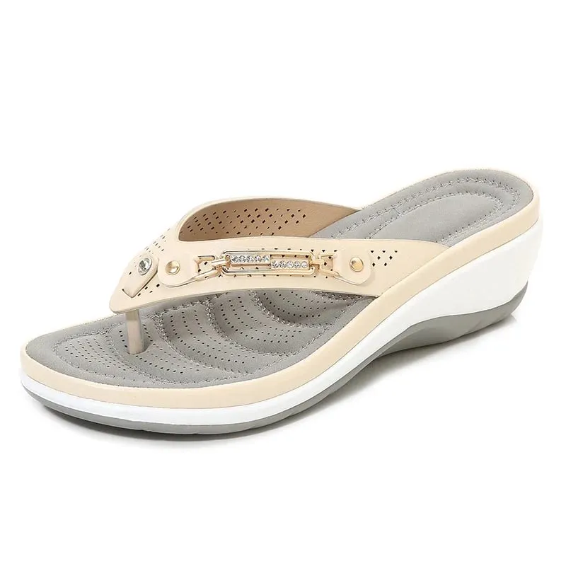  Flip-flops for women with cushioning that provides arch support