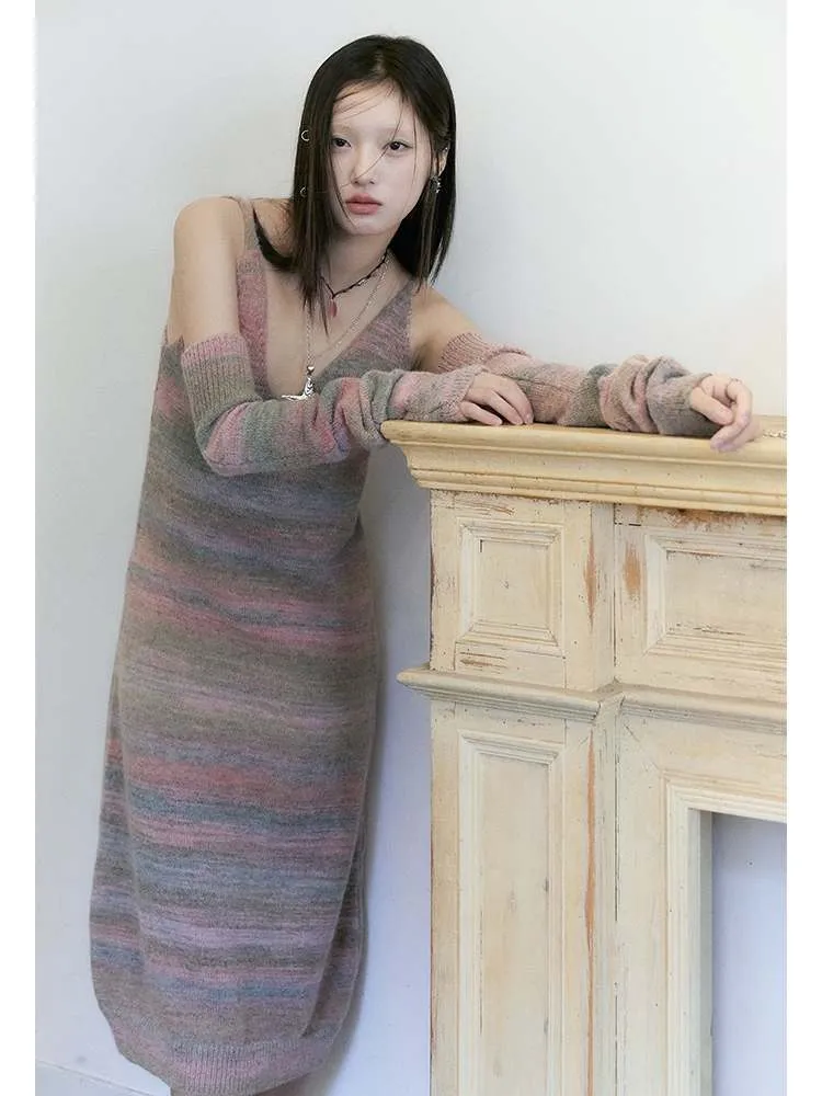 Gradation Knit V-Neck Cami Dress【s0000007576】