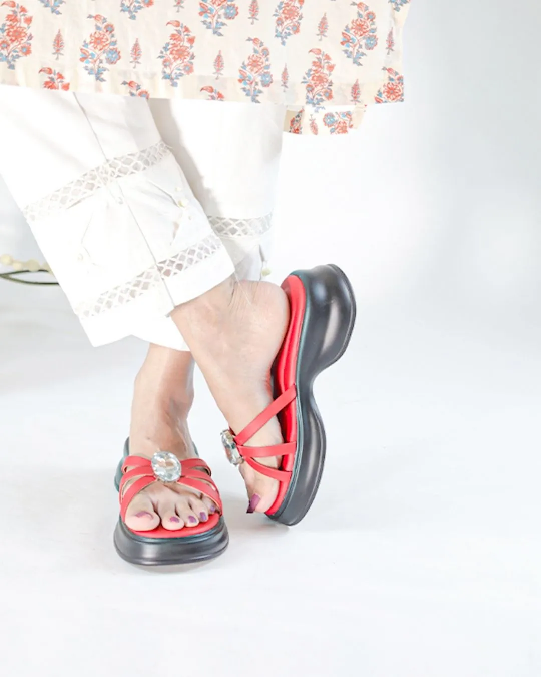 Ivy Chunky Platforms - Red