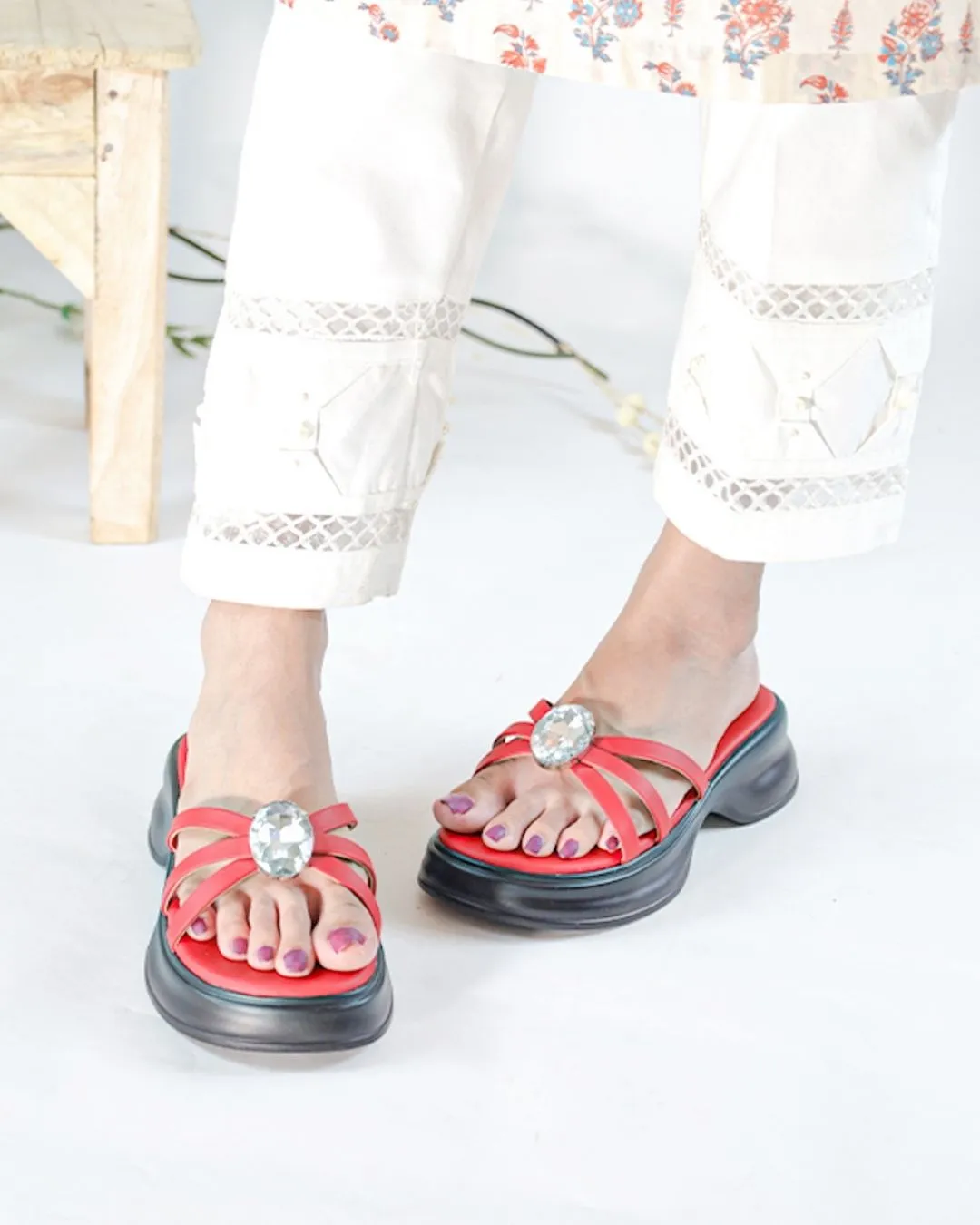 Ivy Chunky Platforms - Red