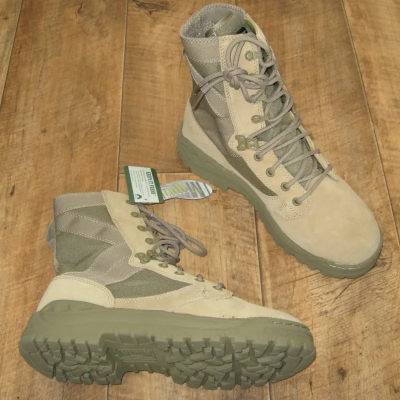 Magnum Amazon Desert Boots. New. Tan / Sand.