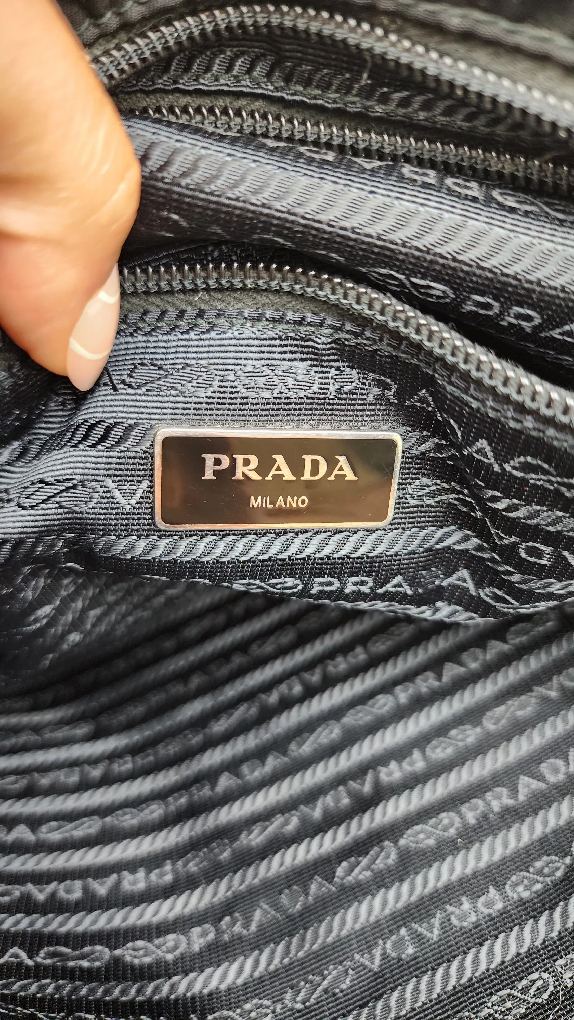 Prada Nylon Crossbody - 0595