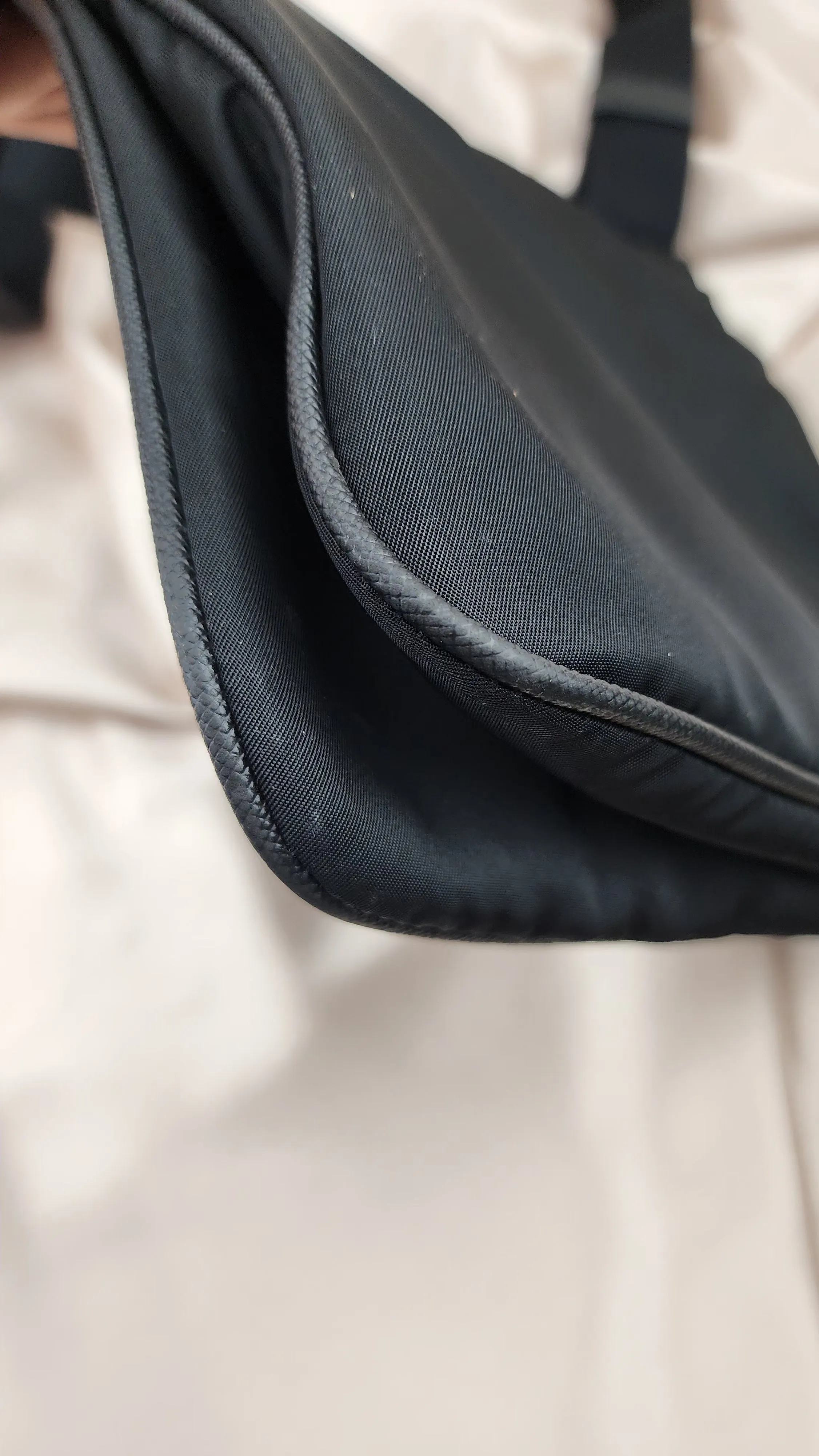 Prada Nylon Crossbody - 0595