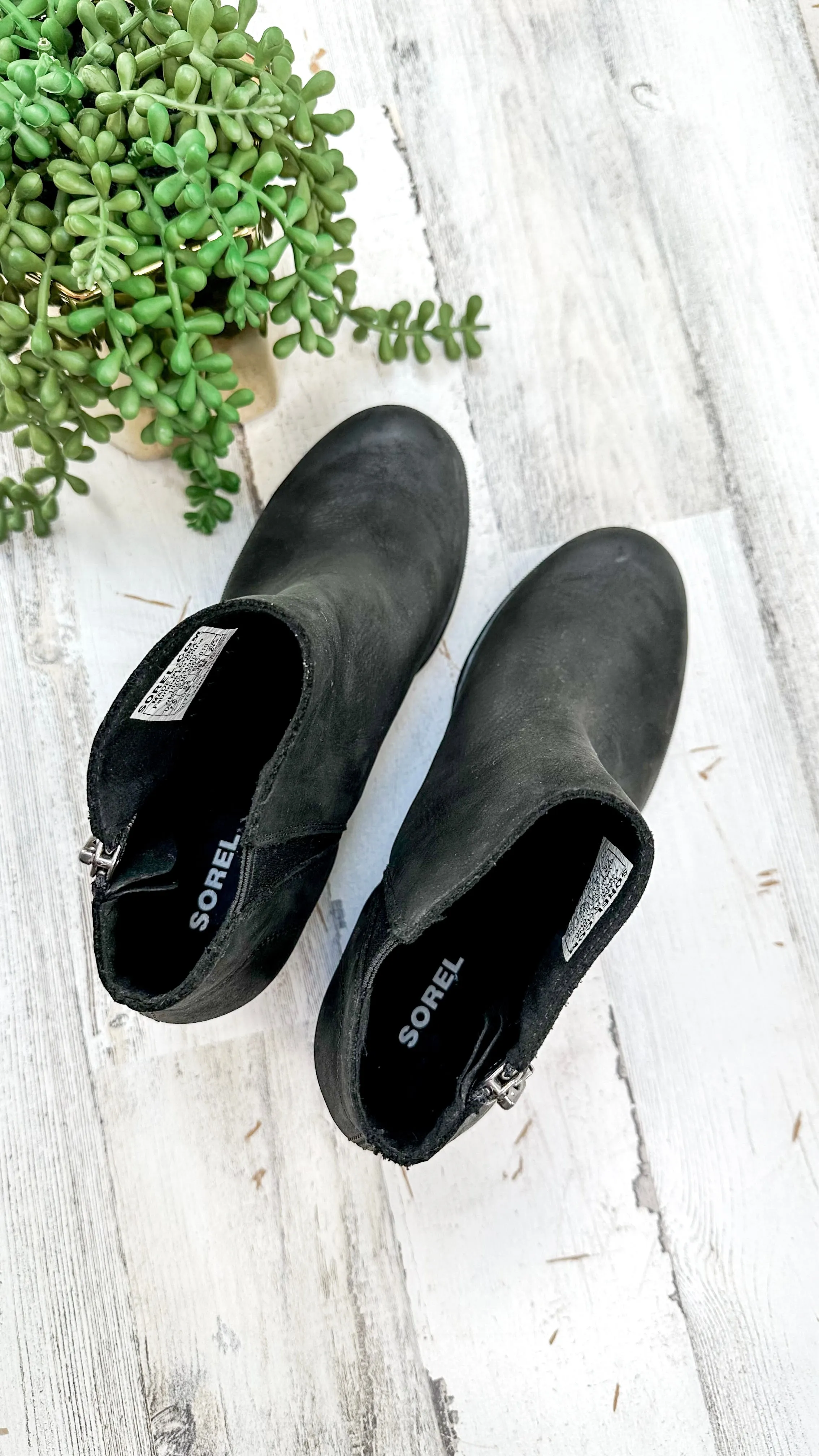 Sorel Black Waterproof Joan of Arctic Wedge II Zip Boot (7.5)