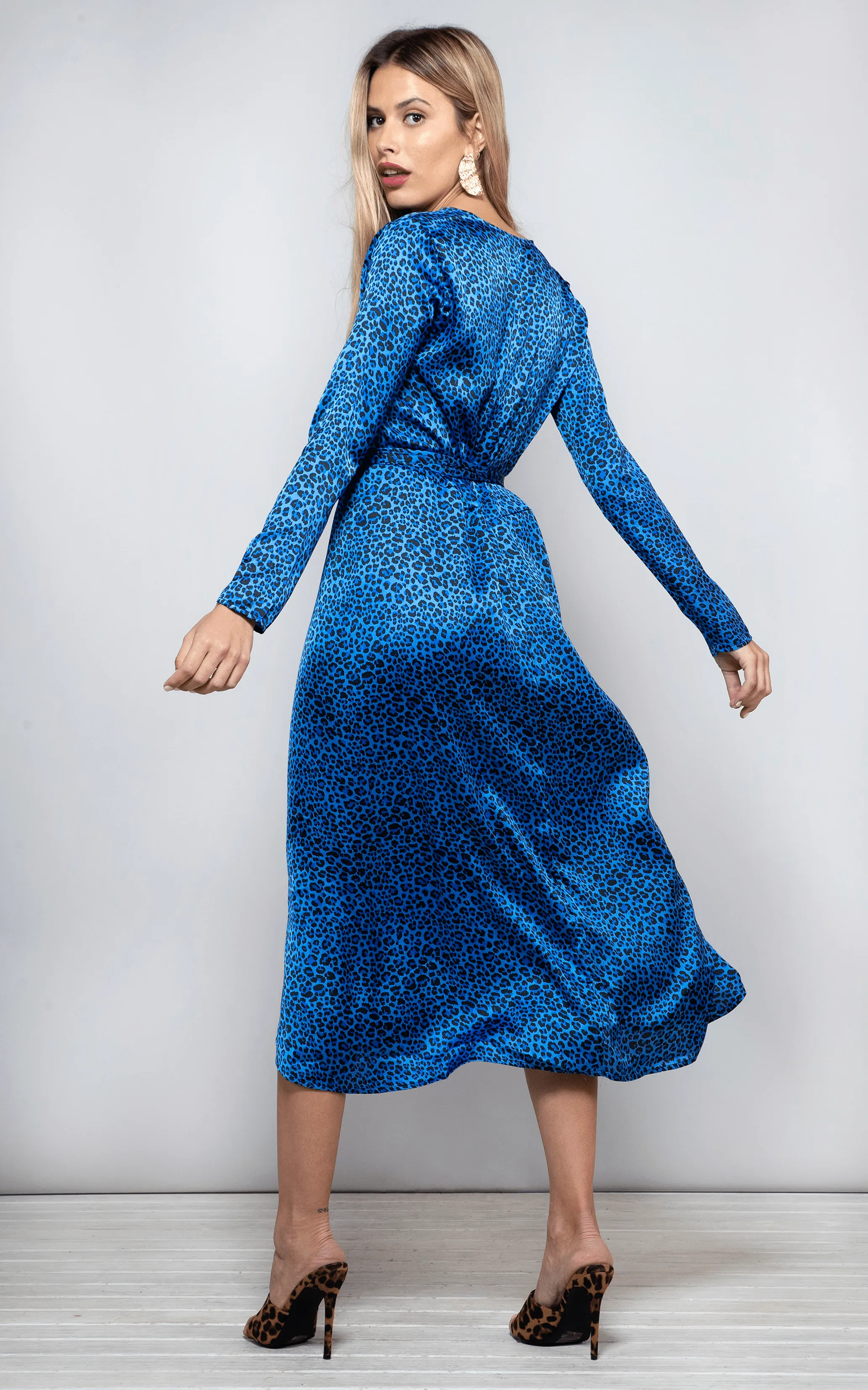 Yondal Dress In Blue Ditzy Leopard